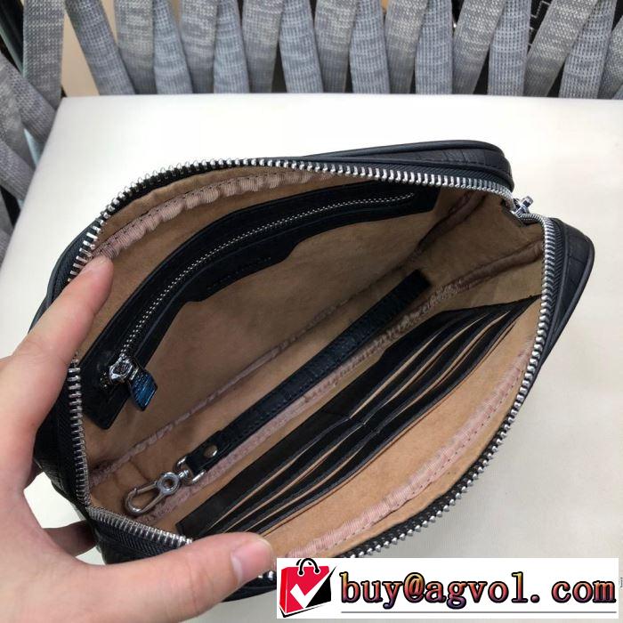 ルイ ヴィトン LOUIS VUITTON ポーチ 【2019年】夏のファッション  夏おすすめ人気ブランドアイテム