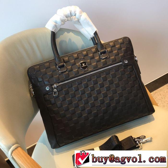 秋冬ファッションコーディネート ルイ ヴィトン人気ファッション雑誌でも掲載  LOUIS VUITTON ハンドバッグ 最重要！2019秋冬トレンド