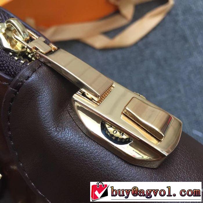 ポーチ   最新トレンドコーデおすすめ ルイ ヴィトン 2019-2020秋冬のファッション LOUIS VUITTON 機能性が良くブランド新品