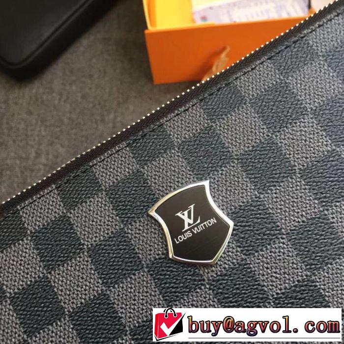今季トレンド新作はこれ ルイ ヴィトン 秋冬に大注目のカラー LOUIS VUITTON カジュアルコーデオシャレ ポーチ もちろん相性抜群