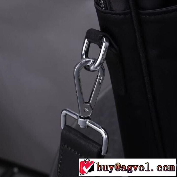 2019-20秋冬トレンドファッション プラダ PRADA 最新秋冬トレンドをチェック ハンドバッグ  秋冬流行りファション