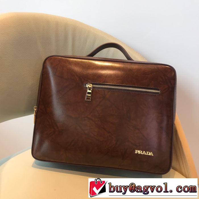 ハンドバッグ  最新秋冬トレンドをチェック！2019-20秋冬 プラダ絶対おさえるべきカラーと最新  PRADA 今年の流行りファション