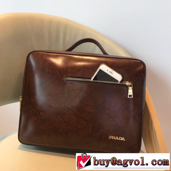 ハンドバッグ  最新秋冬トレンドをチェック！2019-20秋冬 プラダ絶対おさえるべきカラーと最新  PRADA 今年の流行りファション