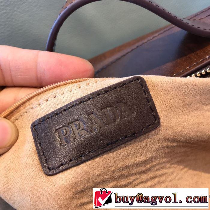 ハンドバッグ  最新秋冬トレンドをチェック！2019-20秋冬 プラダ絶対おさえるべきカラーと最新  PRADA 今年の流行りファション