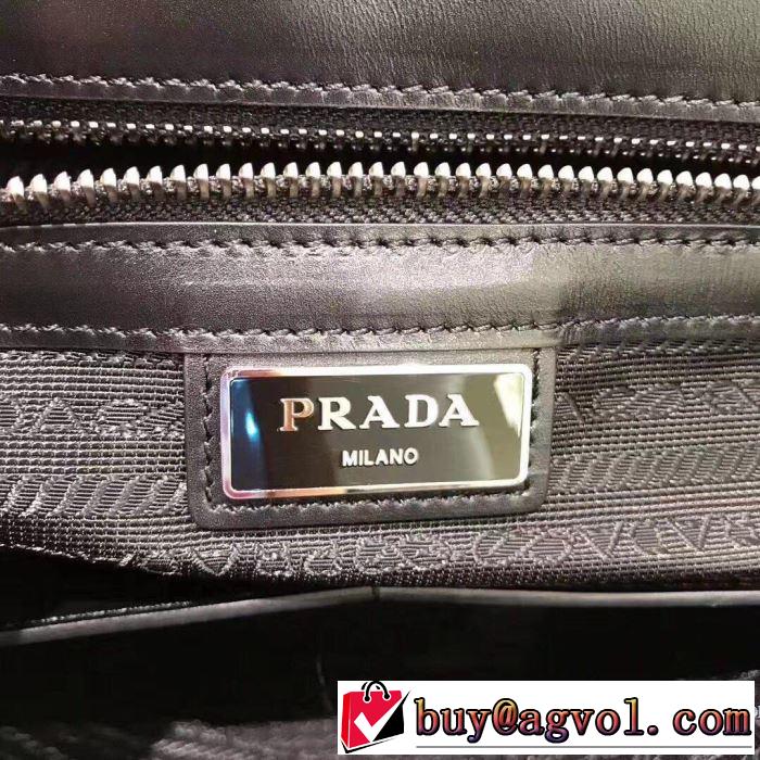 秋にこれがはやりそう プラダ PRADA 注目の秋ファッション一番 ハンドバッグ 2019秋冬トレンド押さえておきたい