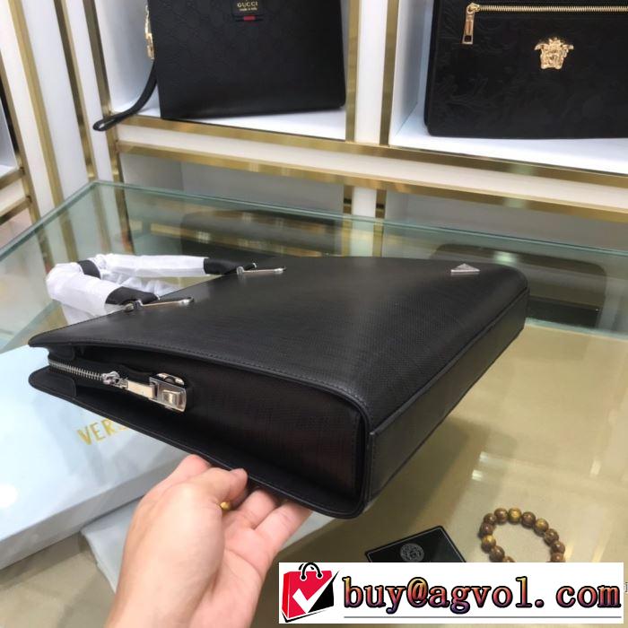 ハンドバッグ  秋冬コーデと相性がいい プラダ 2019トレンド秋冬おすすめ安い PRADA  おしゃれなファッションコーデ