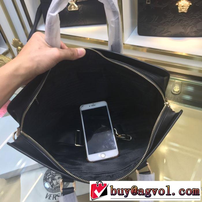 気になる2019年秋のファッション 秋トレンドの新定番 プラダ PRADA ハンドバッグ  今から取り入れられるトレンド