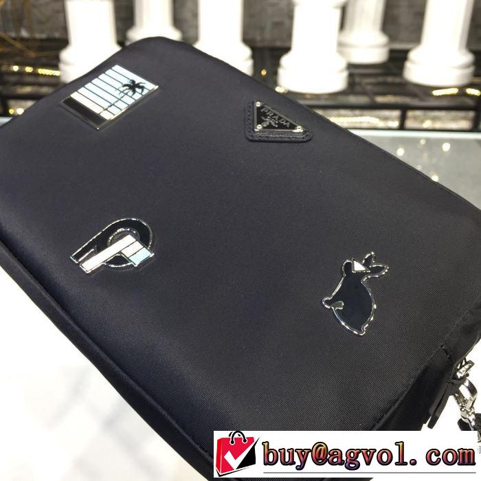 2019?2020秋冬流行色紹介 プラダ最新秋冬トレンドをチェック  PRADA ポーチ 秋冬流行りファション