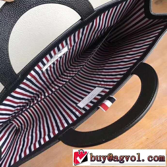 2019年春夏流行ファッション 今シーズン人気のアイテム トムブラウン THOM BROWNE ポーチ