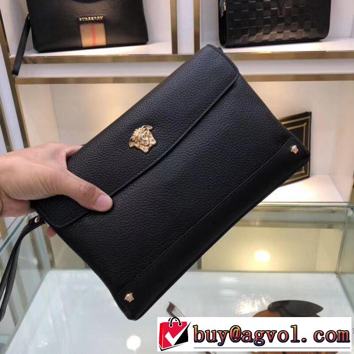 ポーチ 2019春夏のトレンド新商品 春夏シンプルファッションでOK！ ヴェルサーチVERSACE