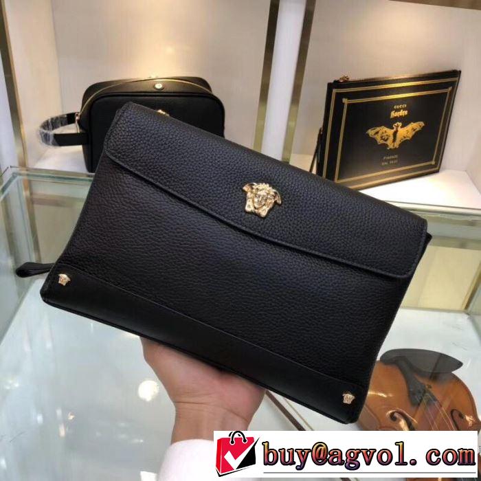 ポーチ 2019春夏のトレンド新商品 春夏シンプルファッションでOK！ ヴェルサーチVERSACE