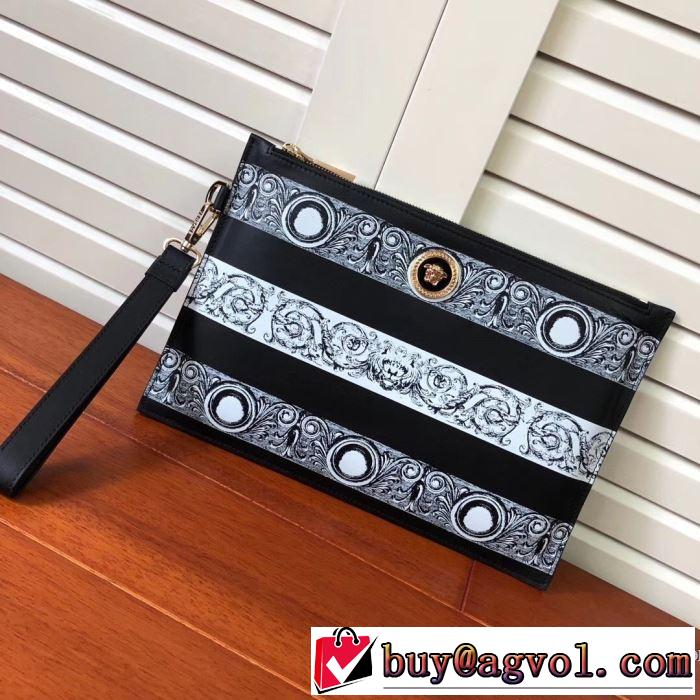 ヴェルサーチクラッチバッグメンズ　結婚式ビジネス用VERSACE 激安　LARGE BANDANA PRINT SAFFIANO LEATHER POUCH　