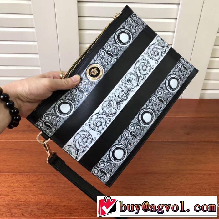 ヴェルサーチクラッチバッグメンズ　結婚式ビジネス用VERSACE 激安　LARGE BANDANA PRINT SAFFIANO LEATHER POUCH　
