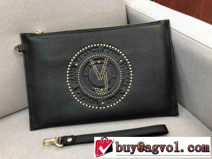 ポーチおしゃれに秋を迎えるために  ヴェルサーチ 人気ブランドの秋冬新色 VERSACE 2019トレンドカラー秋冬セール