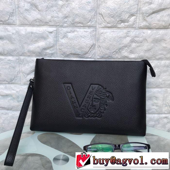 VERSACE  おしゃれさんはいち早く取り ヴェルサーチ2019秋、イチオシ上品 ポーチ 新作アイテムが今年流