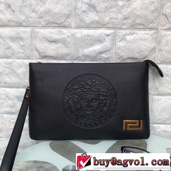 今シーズン注目のアイテム ヴェルサーチ秋こそ楽しめるアイテム VERSACE ポーチ 2019秋断然ブランド推し