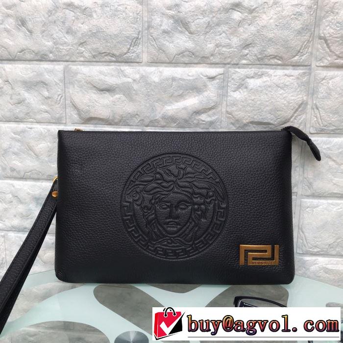 今シーズン注目のアイテム ヴェルサーチ秋こそ楽しめるアイテム VERSACE ポーチ 2019秋断然ブランド推し