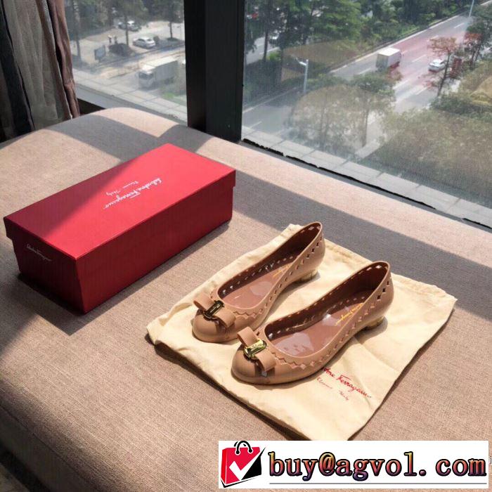夏先に大活躍する 2019春夏の大注目トレンド サルヴァトーレフェラガモ FERRAGAMO ローファー 多色可選