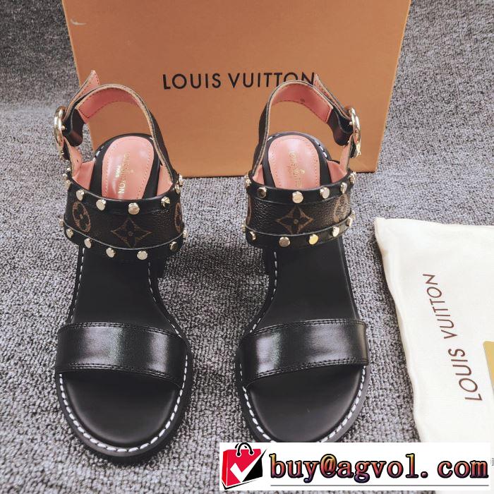 ルイ ヴィトン LOUIS VUITTON サンダル 【2019年】夏のファッション 一気にトレンド感満載な着こなし