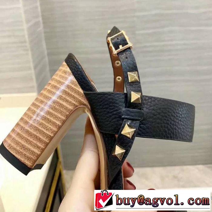 【2019年】夏のファッション 春夏らしい爽やかさ ヴァレンティノ VALENTINO サンダル 4色可選