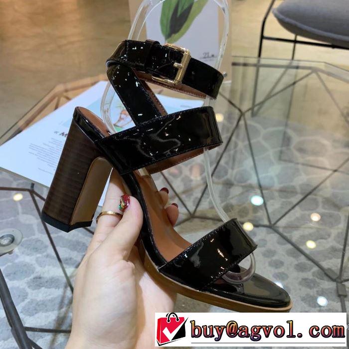 3色可選 サンダル 【2019春夏】最新コレクション 春夏を感じさせる ヴァレンティノ VALENTINO