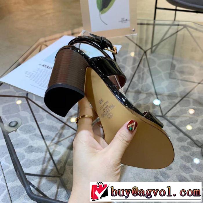 3色可選 サンダル 【2019春夏】最新コレクション 春夏を感じさせる ヴァレンティノ VALENTINO
