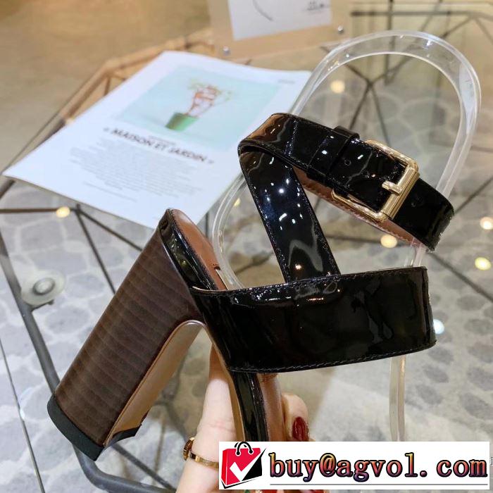3色可選 サンダル 【2019春夏】最新コレクション 春夏を感じさせる ヴァレンティノ VALENTINO