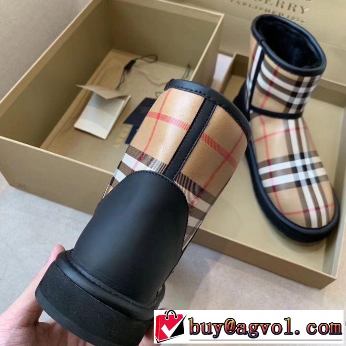 大人かわいい秋冬コーデを楽しみ バーバリー おしゃれ度アップ秋冬コレクション BURBERRY レザーブーツ 2019秋のファッショントレンドはこれ
