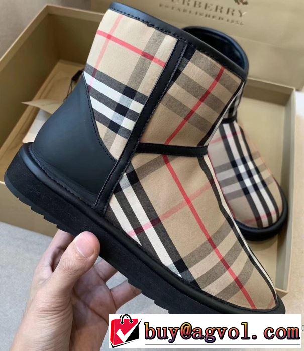 大人かわいい秋冬コーデを楽しみ バーバリー おしゃれ度アップ秋冬コレクション BURBERRY レザーブーツ 2019秋のファッショントレンドはこれ