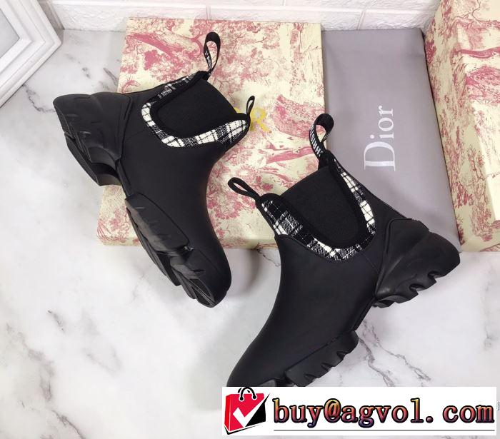 やっぱり優しい色 ディオール DIOR 3色可選 【2019秋冬トレンド】押さえておきたい レザーブーツ サイズのよさを感じる新作