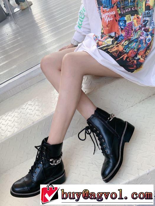 オシャレスタイルが今年流 ジバンシー 2019-20秋冬取り入れやすい GIVENCHY レザーブーツ おしゃれ感度が高い秋冬トレンド