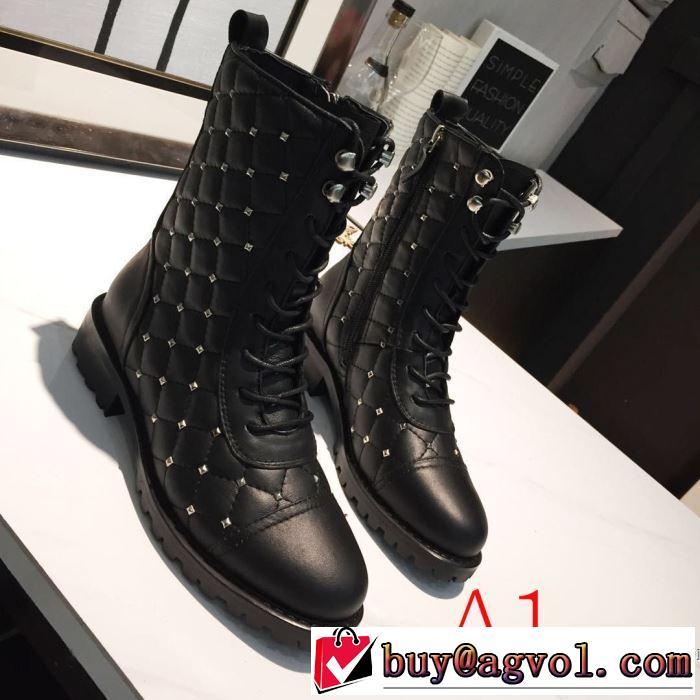 2色可選 ヴァレンティノ2019トレンドカラー秋冬セール  VALENTINO とにかく完璧ブランド新作 レザーブーツ 大胆なチェックの人気トレンド