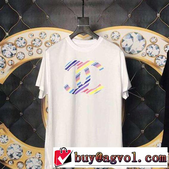 コピー  Tシャツ/ティーシャツ 夏っぽさ新作アイテム 2色可選  大人の余裕が漂う ブランド