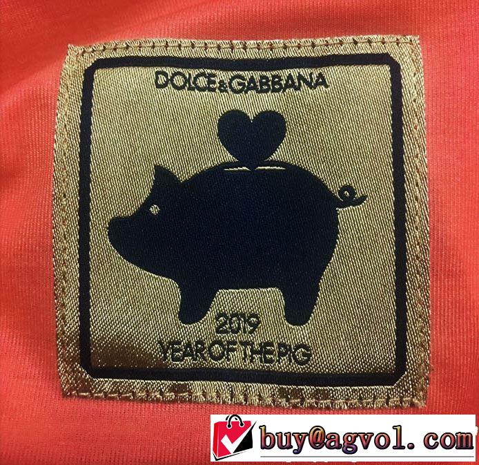 最もクラシックなタイプ 2019春夏トレンドアイテム 夏キレ味をプラス Dolce&Gabbana ドルチェ＆ガッバーナ 半袖Tシャツ