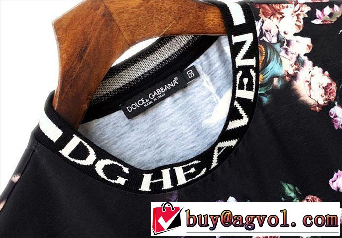 半袖Tシャツ 大人の華やかさを演出 2019年春夏のトレンドアイテム Dolce&Gabbana ドルチェ＆ガッバーナ