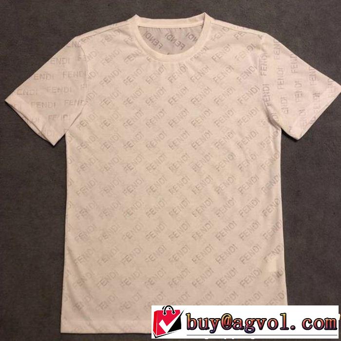 FENDI フェンディ半袖Tシャツ 春夏らしい華やか 春夏の流行りトップス 高級感が好評です