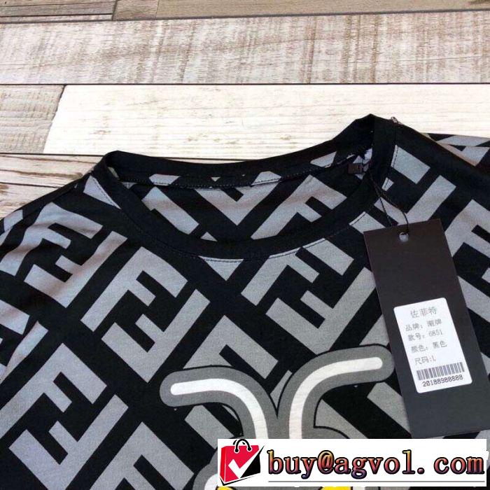 サラサラの着心地  FENDI フェンディ半袖Tシャツ 爽やかすぎない大人の印象に