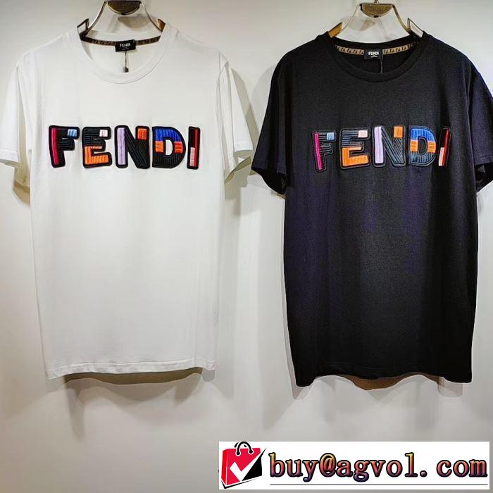 夏らしい季節感 半袖Tシャツ フェンディ FENDI 2019年の夏のマストぐっと鮮度がアップ  2色可選