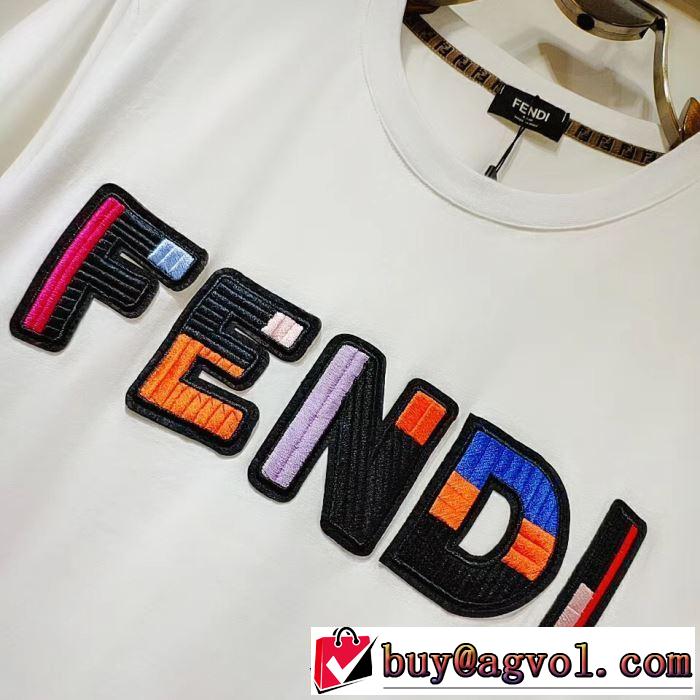 夏らしい季節感 半袖Tシャツ フェンディ FENDI 2019年の夏のマストぐっと鮮度がアップ  2色可選