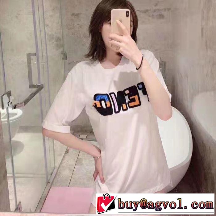 夏らしい季節感 半袖Tシャツ フェンディ FENDI 2019年の夏のマストぐっと鮮度がアップ  2色可選