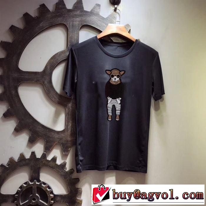 2色可選 大人の可愛さを引き立て 半袖Tシャツ  抜け感スゴイ フェンディ FENDI 大人カジュアル夏ファッション2019
