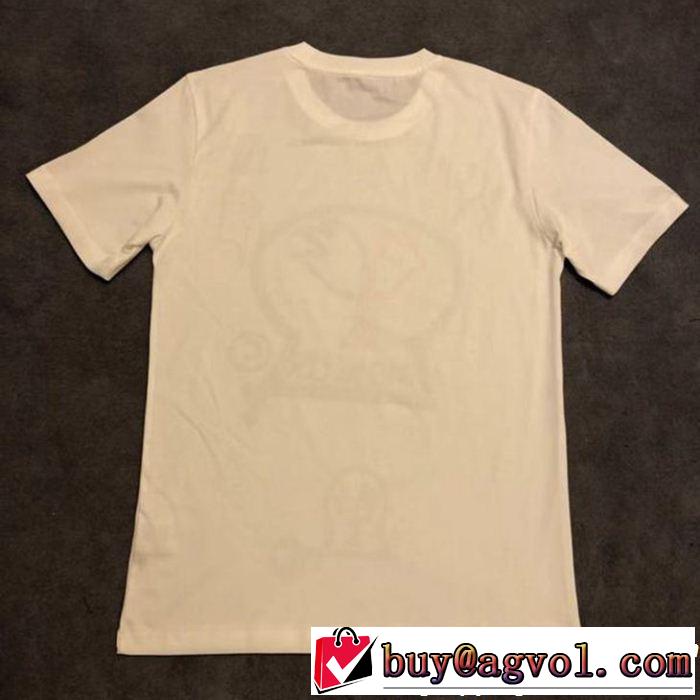 夏っぽさ新作アイテム MONCLER モンクレール 半袖Tシャツ 季節をまたい新作アイテム