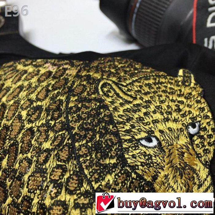 2019年の夏のマスト 今季トレンドの限定アイテム VERSACE ヴェルサーチ 半袖Tシャツ