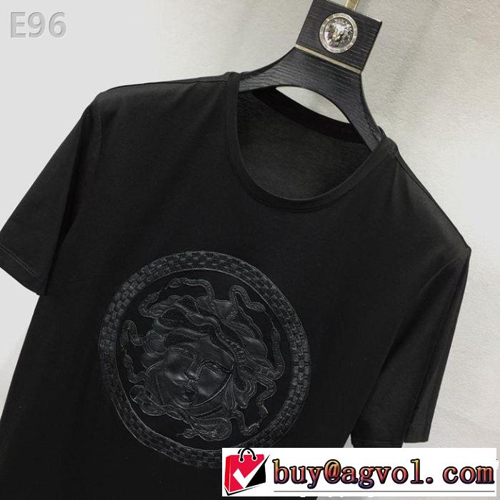 半袖Tシャツ 夏のフレッシュな気分に 甘過ぎず大人な印象に VERSACE ヴェルサーチ
