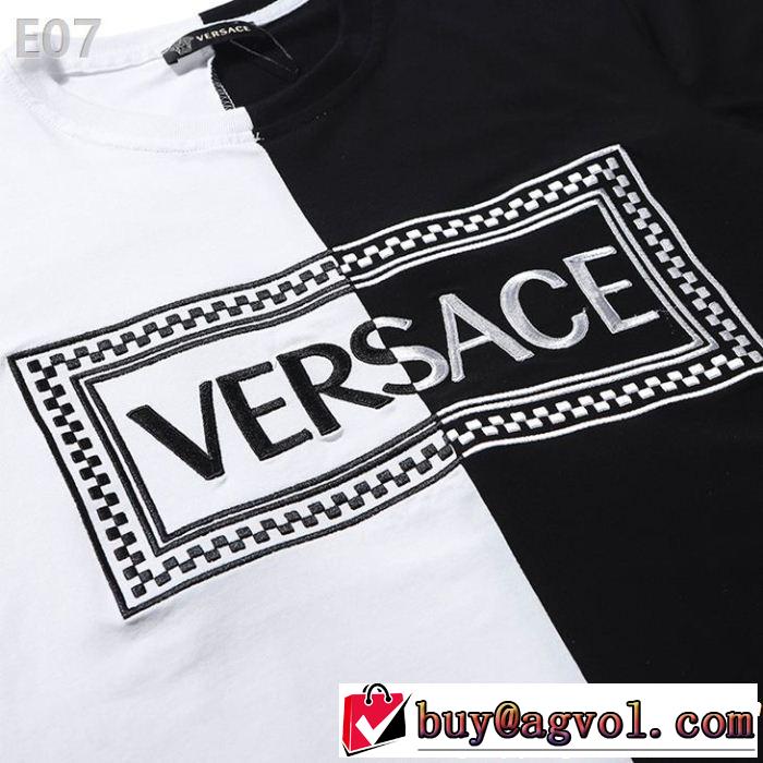 ブラッシュアップして華やかに ドレスアップ効果も抜群 VERSACE ヴェルサーチ 半袖Tシャツ