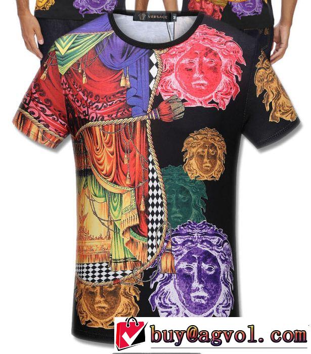 通勤の定番 VERSACE ヴェルサーチ 半袖Tシャツ リラックススタイルが実現 オシャレ上級者に