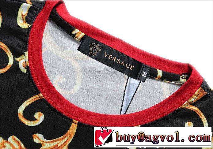 抜け感のある夏着物 春夏らしい華やか VERSACE ヴェルサーチ 半袖Tシャツ ぐっと鮮度がアップ