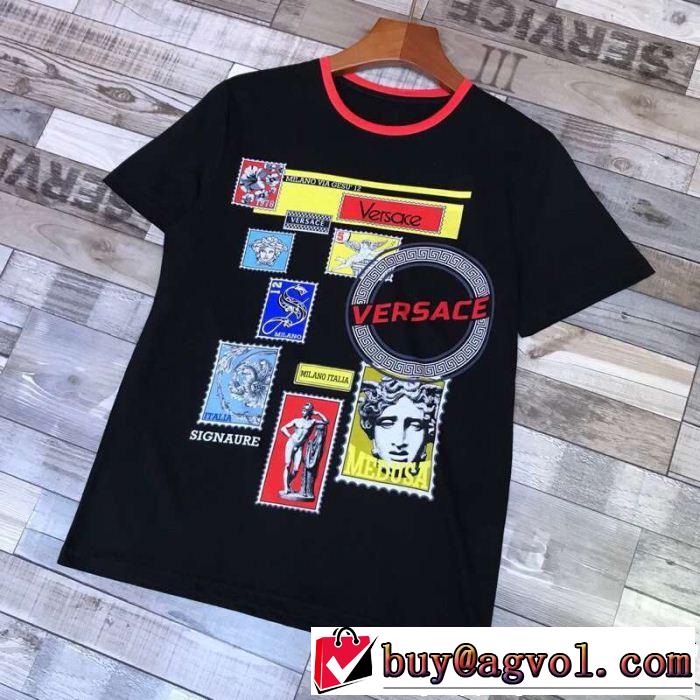 風通しのよい VERSACE ヴェルサーチ 半袖Tシャツ ユニセックススタイル スタイルを綺麗に