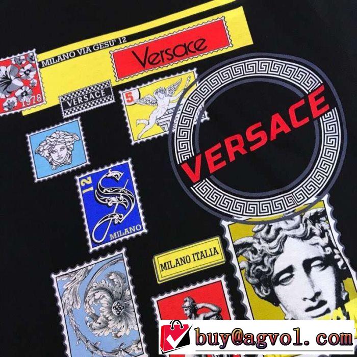 風通しのよい VERSACE ヴェルサーチ 半袖Tシャツ ユニセックススタイル スタイルを綺麗に