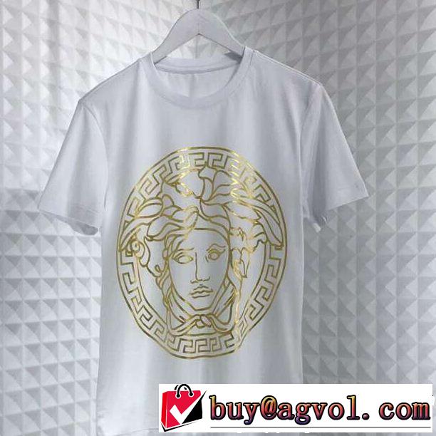 VERSACE ヴェルサーチ 半袖Tシャツ 2色可選 春夏を感じさせる 大人の華やかさを演出